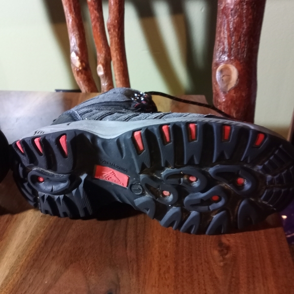 High Sierra kids boots - Picture 6 of 12